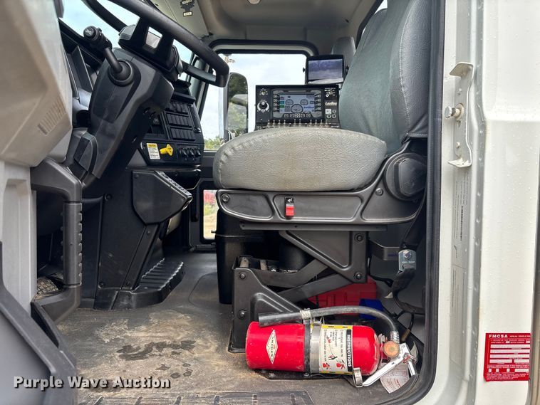 image for item EC3859 2024 Mack MD truck with Rosco tack distributor