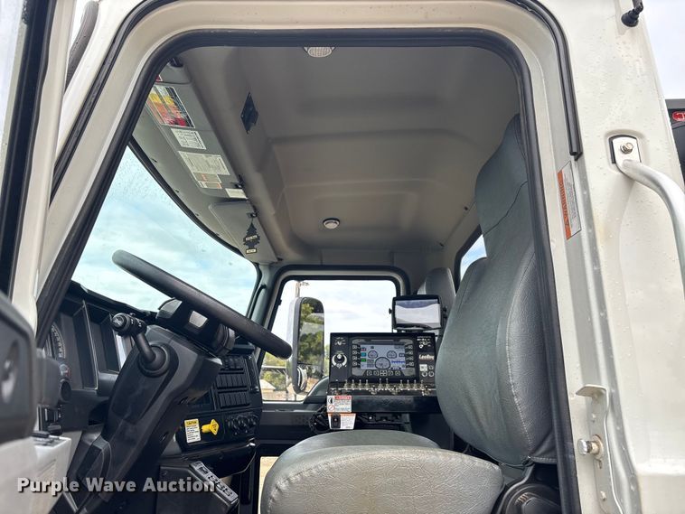 image for item EC3859 2024 Mack MD truck with Rosco tack distributor