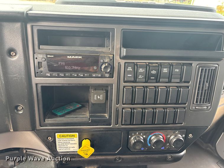 image for item EC3859 2024 Mack MD truck with Rosco tack distributor