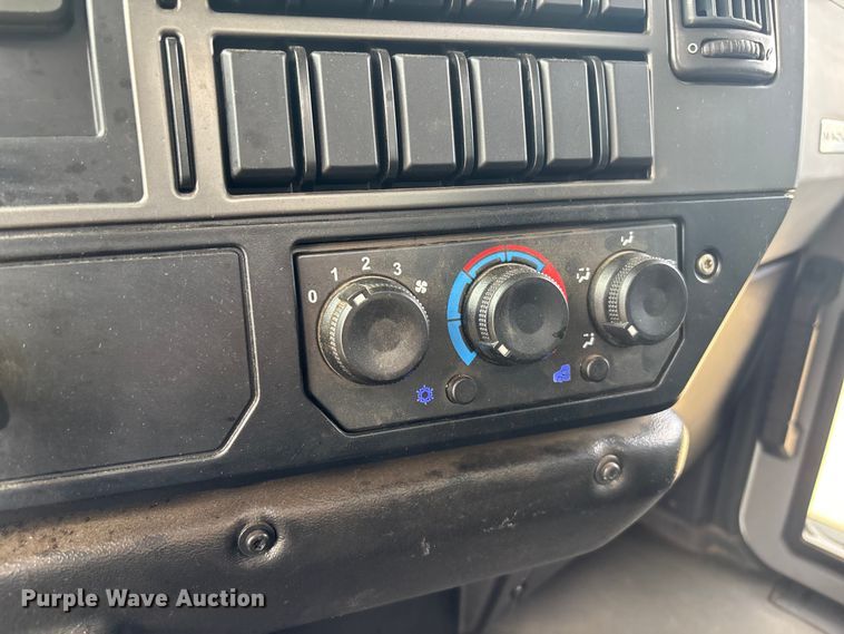 image for item EC3859 2024 Mack MD truck with Rosco tack distributor