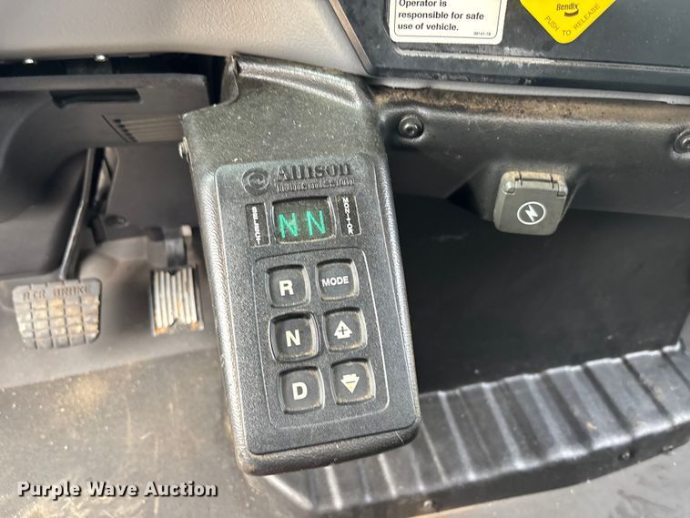 image for item EC3859 2024 Mack MD truck with Rosco tack distributor