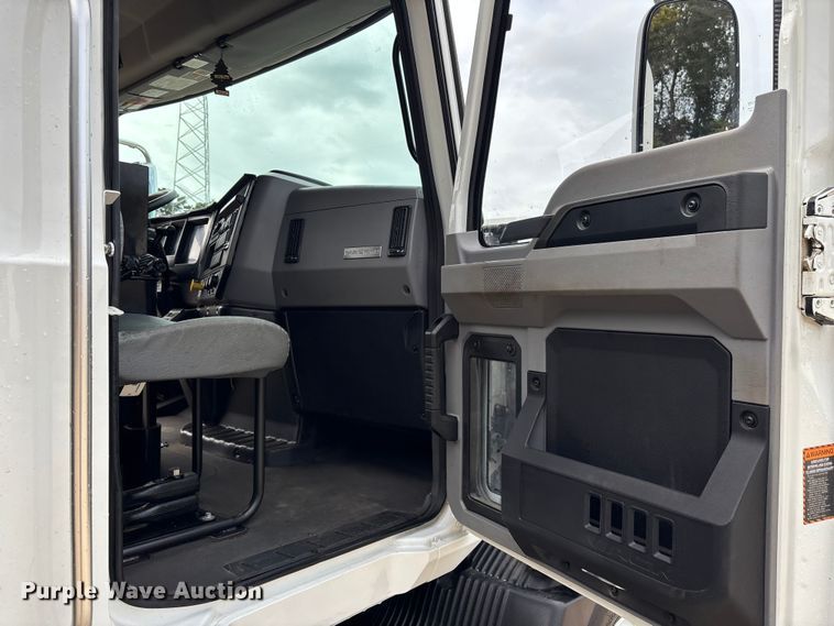 image for item EC3859 2024 Mack MD truck with Rosco tack distributor