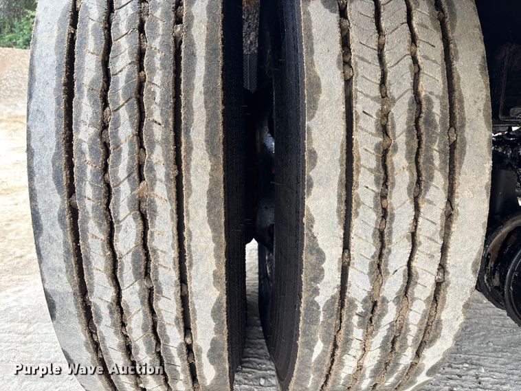 image for item EC3859 2024 Mack MD truck with Rosco tack distributor