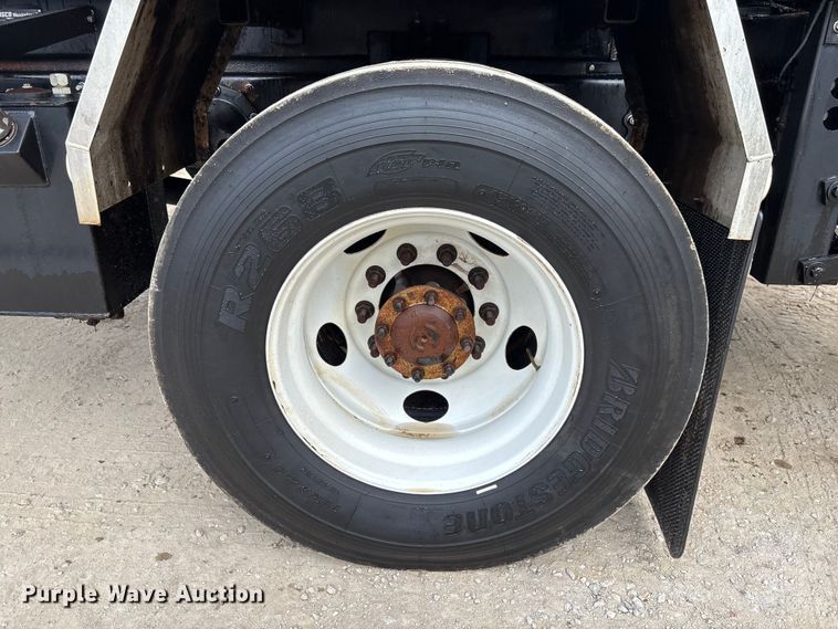 image for item EC3859 2024 Mack MD truck with Rosco tack distributor