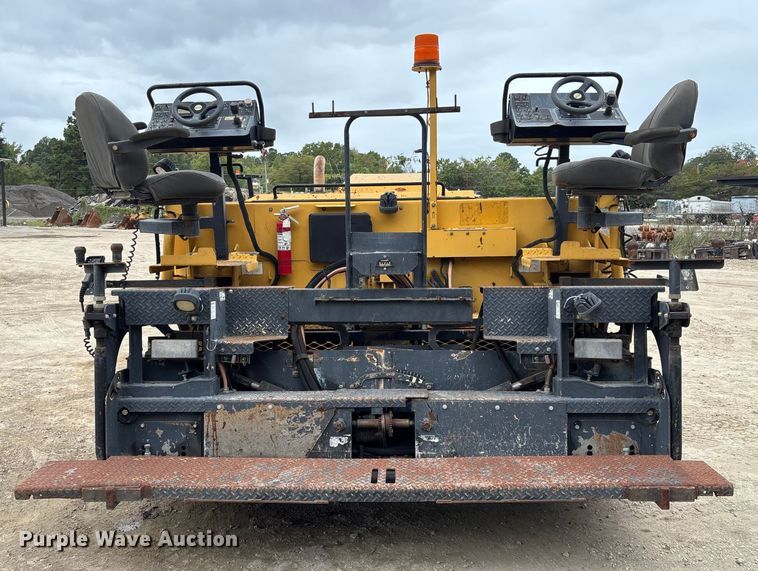 image for item EC3860 2015 Weiler P385A paver