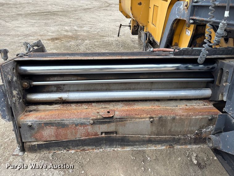 image for item EC3860 2015 Weiler P385A paver