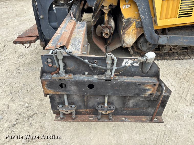 image for item EC3860 2015 Weiler P385A paver