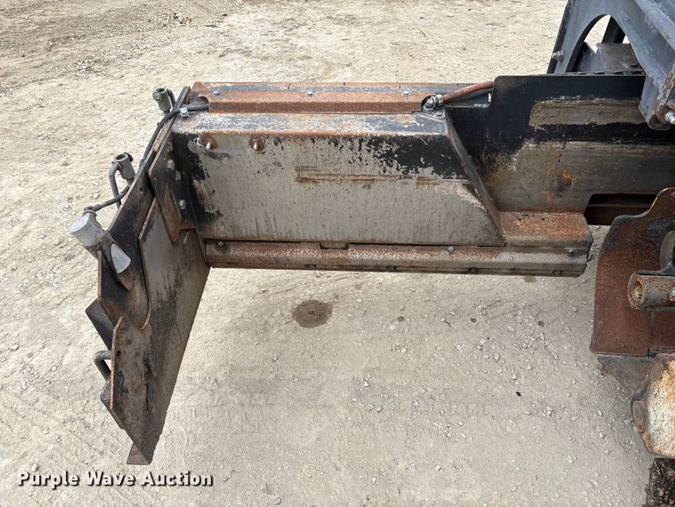 image for item EC3860 2015 Weiler P385A paver