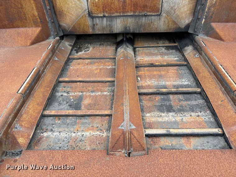 image for item EC3860 2015 Weiler P385A paver