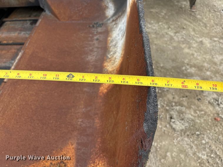 image for item EC3860 2015 Weiler P385A paver