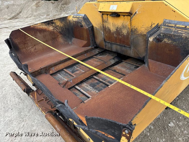 image for item EC3860 2015 Weiler P385A paver