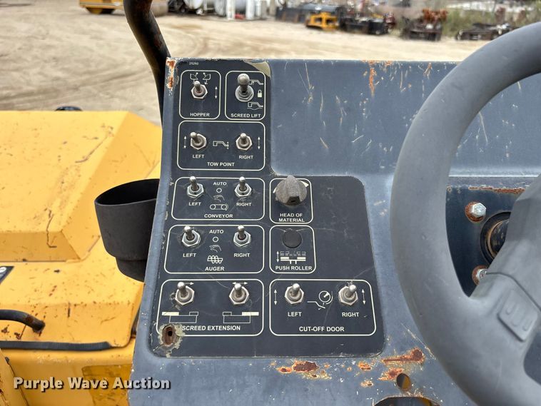 image for item EC3860 2015 Weiler P385A paver