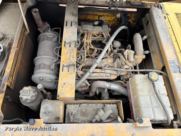 image for item EC3860 2015 Weiler P385A paver