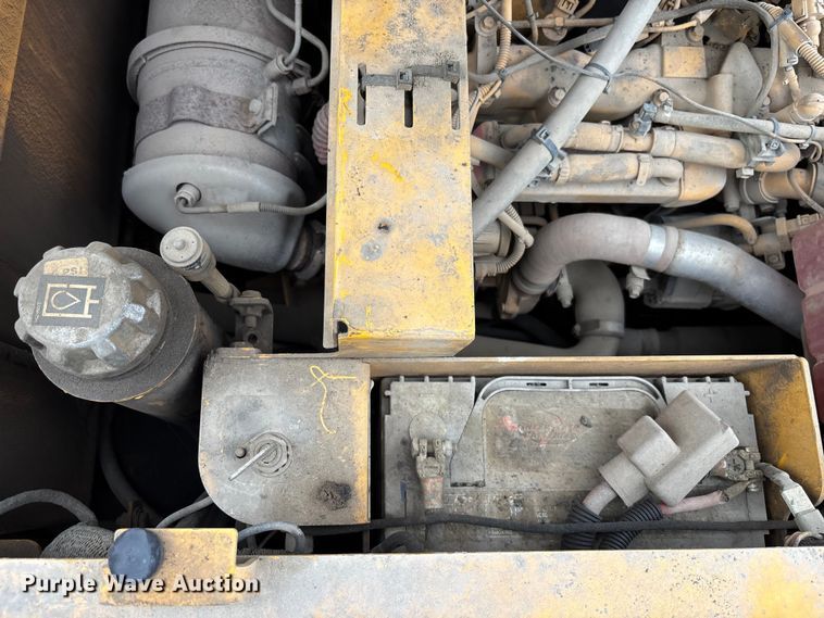 image for item EC3860 2015 Weiler P385A paver