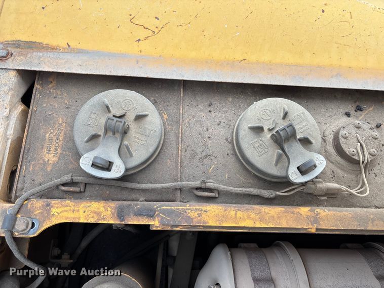 image for item EC3860 2015 Weiler P385A paver