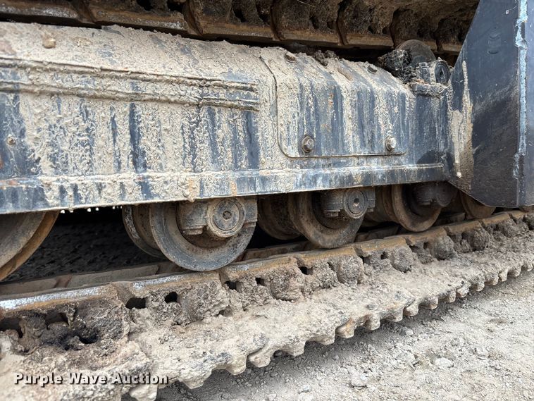 image for item EC3860 2015 Weiler P385A paver