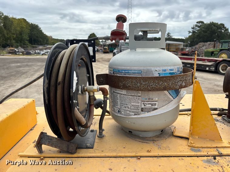 image for item EC3861 Ingersoll-Rand ES-40 paver