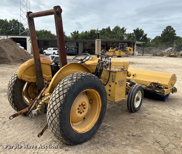 image for item EC3862 Ford 3400 tractor