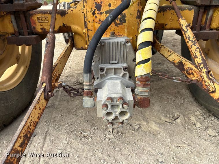 image for item EC3862 Ford 3400 tractor