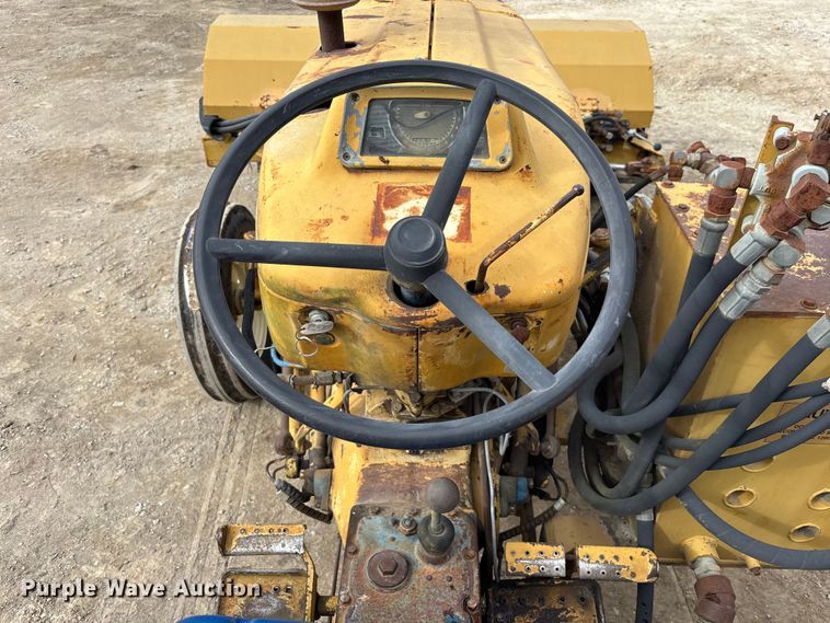 image for item EC3862 Ford 3400 tractor