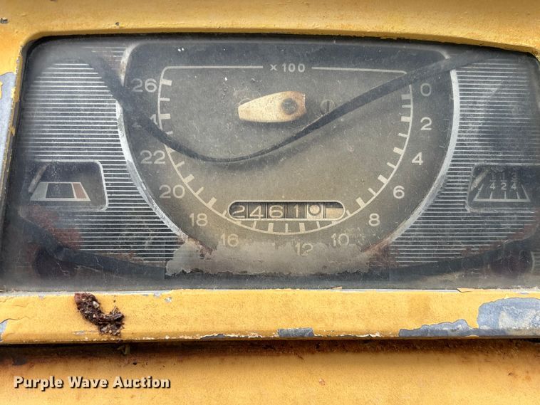 image for item EC3862 Ford 3400 tractor