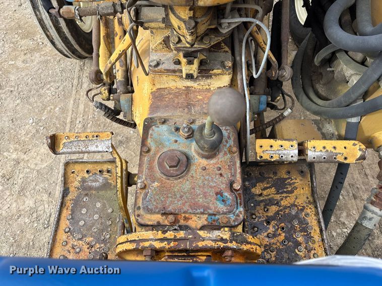 image for item EC3862 Ford 3400 tractor