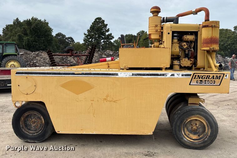 image for item EC3865 Ingram 9-3400 pneumatic roller