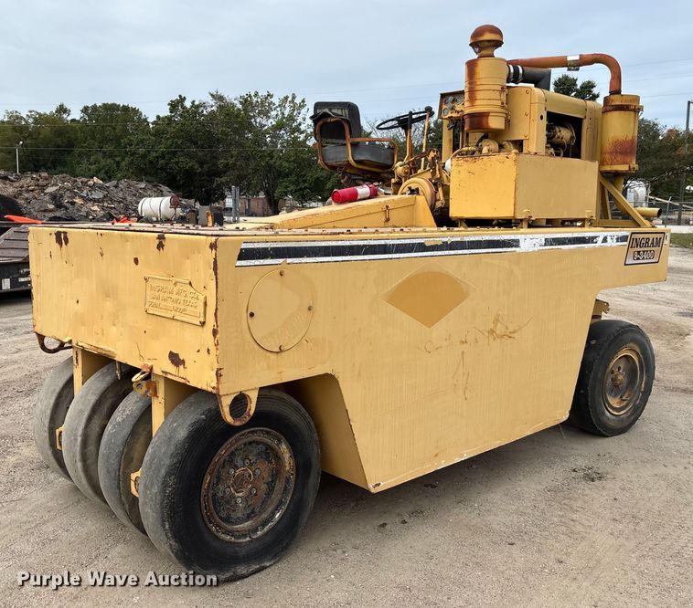 image for item EC3865 Ingram 9-3400 pneumatic roller