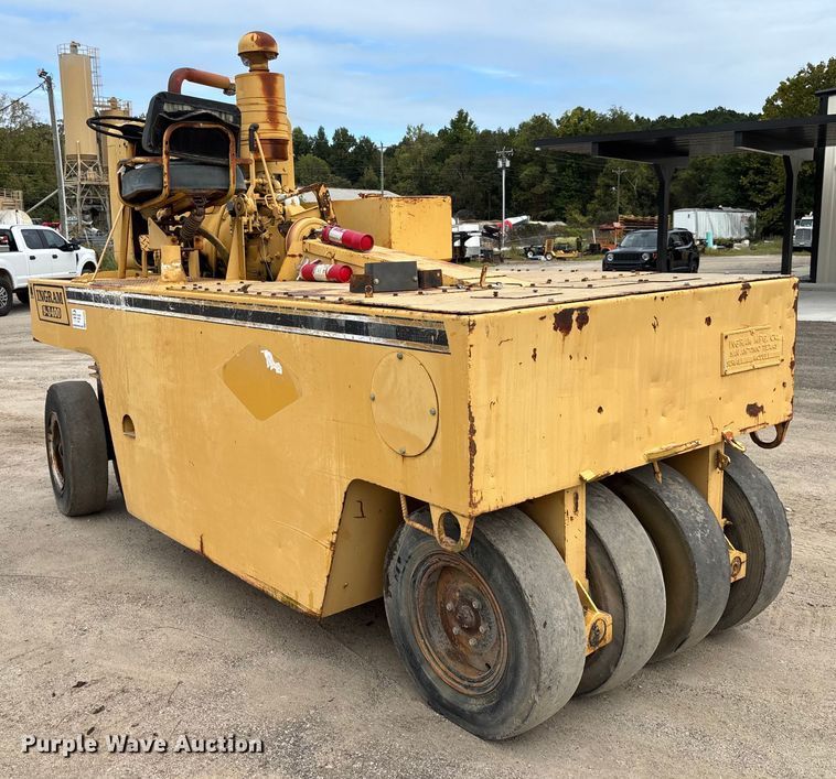 image for item EC3865 Ingram 9-3400 pneumatic roller