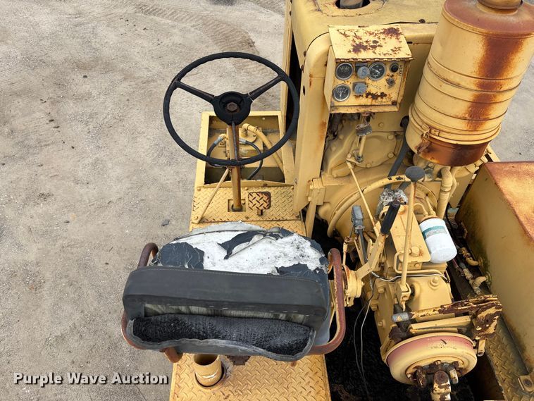 image for item EC3865 Ingram 9-3400 pneumatic roller