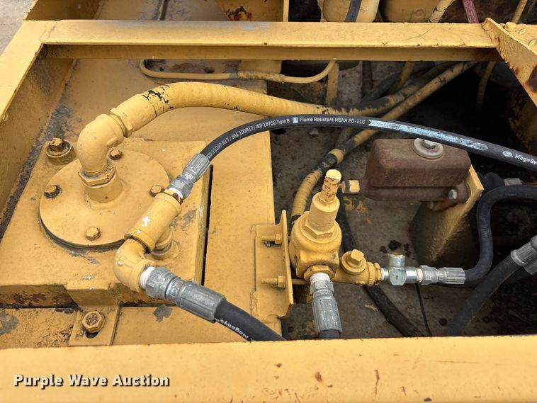 image for item EC3865 Ingram 9-3400 pneumatic roller