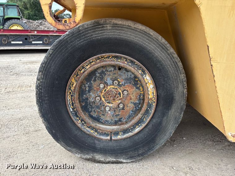 image for item EC3865 Ingram 9-3400 pneumatic roller