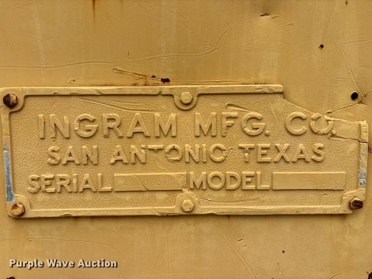 image for item EC3865 Ingram 9-3400 pneumatic roller