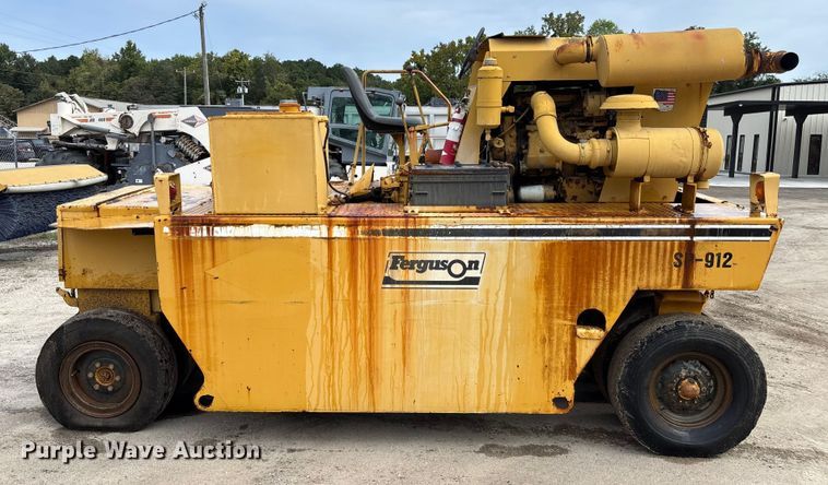 image for item EC3866 Ferguson SP-912 pneumatic roller