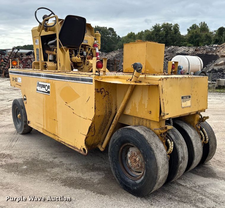 image for item EC3866 Ferguson SP-912 pneumatic roller