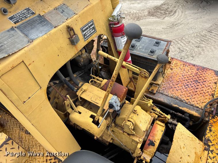 image for item EC3866 Ferguson SP-912 pneumatic roller