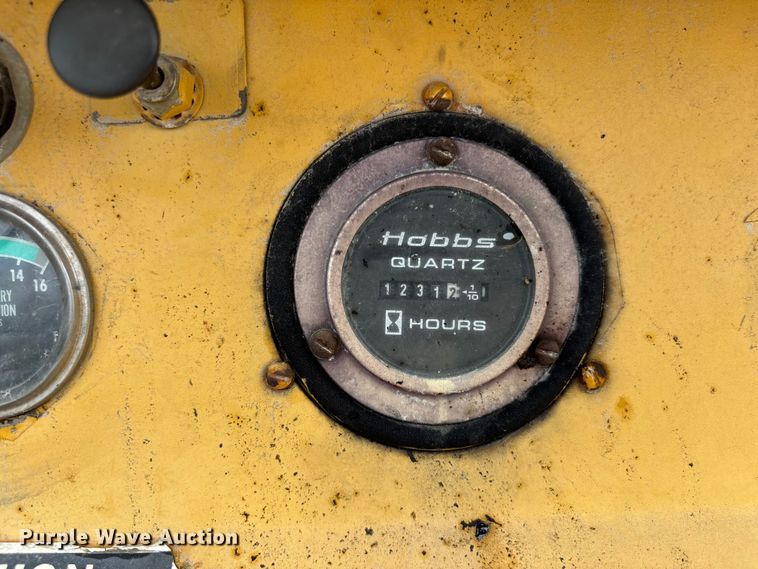 image for item EC3866 Ferguson SP-912 pneumatic roller