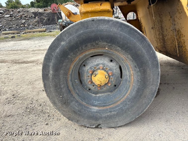 image for item EC3866 Ferguson SP-912 pneumatic roller