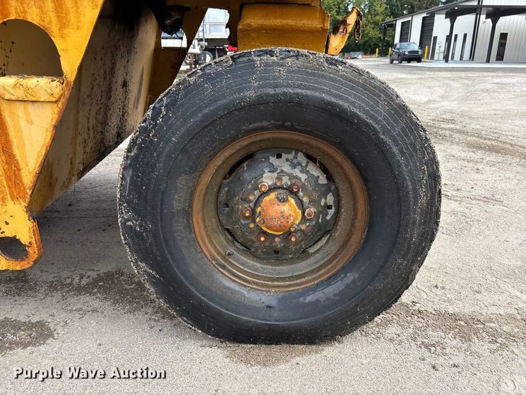 image for item EC3866 Ferguson SP-912 pneumatic roller