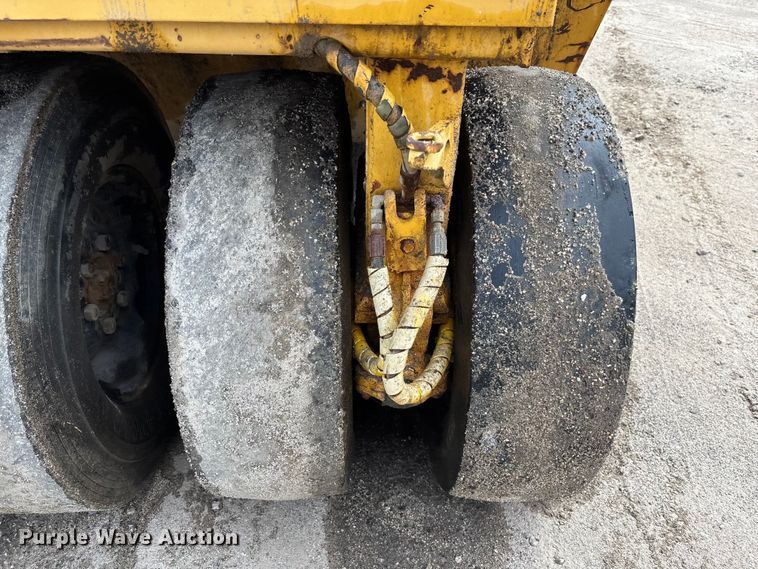 image for item EC3866 Ferguson SP-912 pneumatic roller