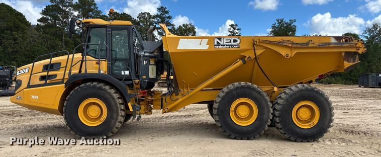 image for item EC3867 2023 Bell B30E WDB articulated haul truck