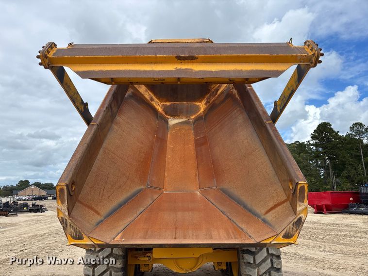 image for item EC3867 2023 Bell B30E WDB articulated haul truck