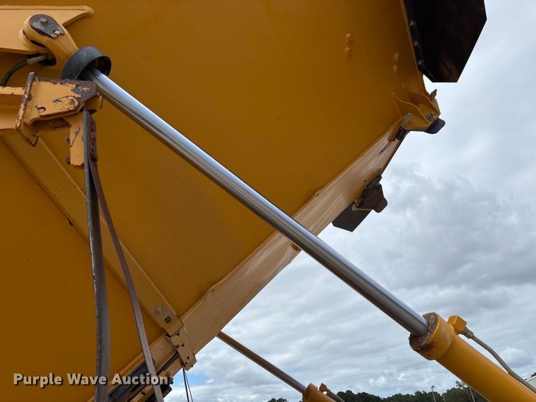 image for item EC3867 2023 Bell B30E WDB articulated haul truck