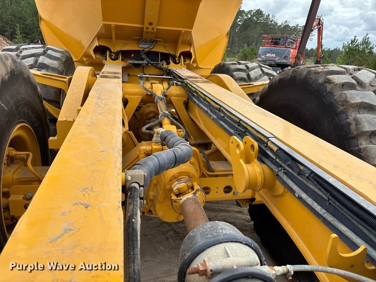 image for item EC3867 2023 Bell B30E WDB articulated haul truck