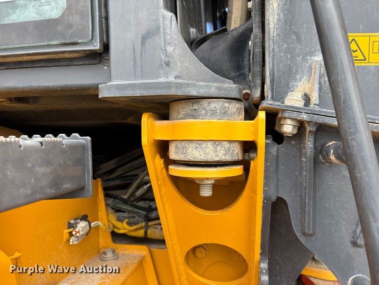 image for item EC3867 2023 Bell B30E WDB articulated haul truck