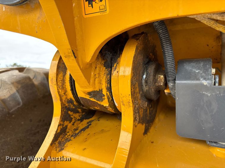 image for item EC3867 2023 Bell B30E WDB articulated haul truck