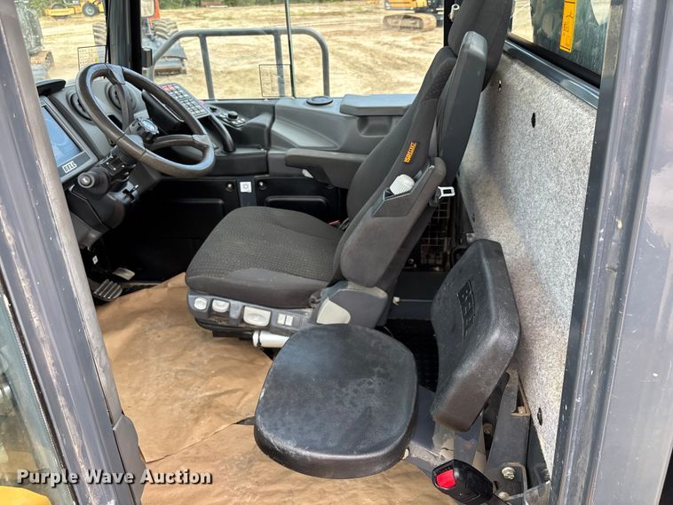 image for item EC3867 2023 Bell B30E WDB articulated haul truck