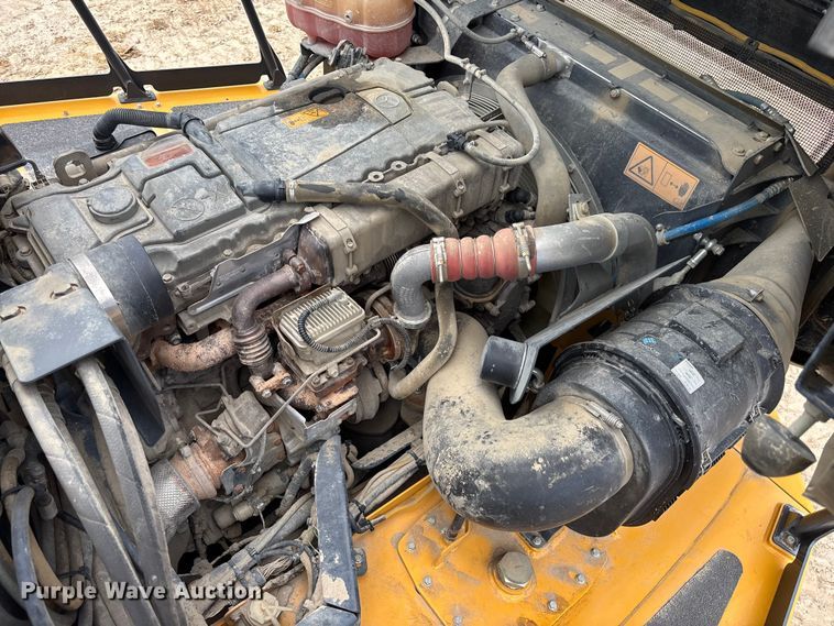 image for item EC3867 2023 Bell B30E WDB articulated haul truck