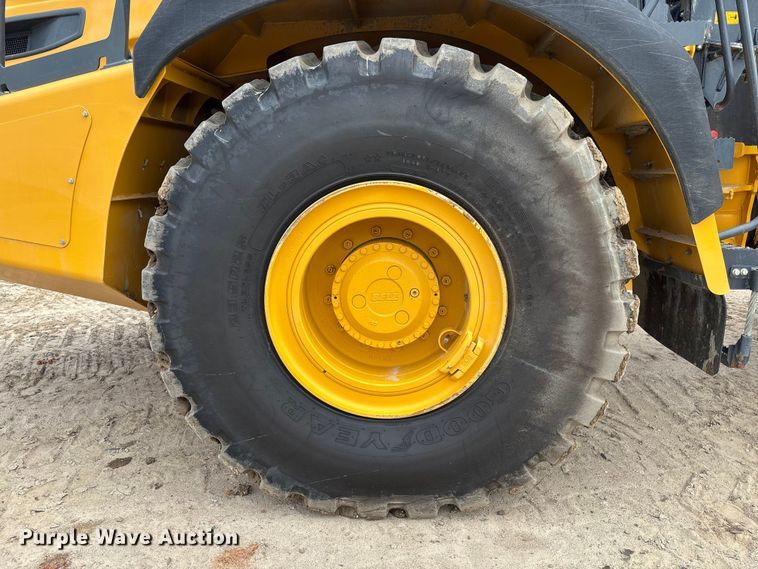 image for item EC3867 2023 Bell B30E WDB articulated haul truck