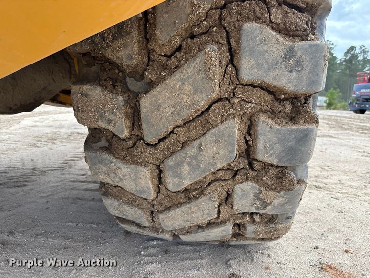 image for item EC3867 2023 Bell B30E WDB articulated haul truck